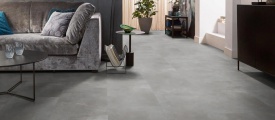 Interieur met Ambiant Piazzo Click Dark Grey PVC tegels