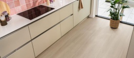 Ambiant Soleno 6050.1003.19 Warm Oak PVC plank plak pvc in woonkamer sfeerfoto