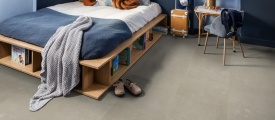Ambiant Piero XL Beige 6021910119 plak pvc tegel in woonkamer als sfeerfoto
