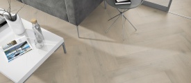Attico Visgraat XL 85 visgraat plak PVC sfeerfoto in woonkamer