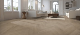 Belakos Puro Visgraat XL 44 click PVC in een ruim interieur met een rustig en luxe vloerbeeld