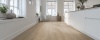 Belakos Puro 460 plak PVC plank in een sfeervolle woonruimte met natuurlijke uitstraling
