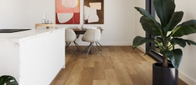 Castell Ultimate 880 182 Cedar Hazel PVC plank plak pvc in woonkamer sfeerfoto