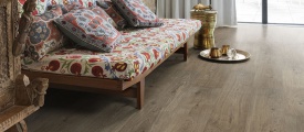 Floorify Lange Planken Cohiba plak pvc sfeerfoto in interieur