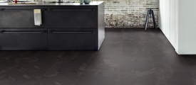 Moduleo Roots Mustang Slate 70998 variant PVC tegel plak pvc in woonkamer sfeerfoto