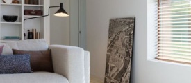 Moduleo Roots 87245V Galway Oak Visgraat visgraat plak pvc in woonkamer sfeerfoto