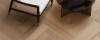 Therdex Herringbone Premier 7584 visgraat plak pvc in woonkamer sfeerfoto