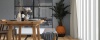 sfeerfoto van PVC plank 7240 in woonkamer met rustige houtdessin