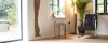 sfeerfoto van PVC plank C8510 in woonkamer met rustige houtdessin